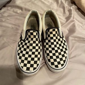 MENS 10.5 CHECKERED VANS